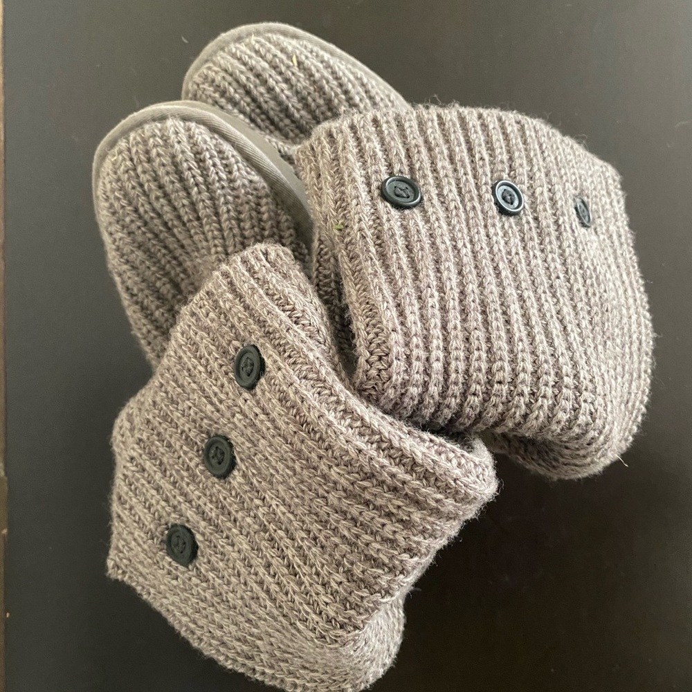 UGG Gray Knit Winter Boots